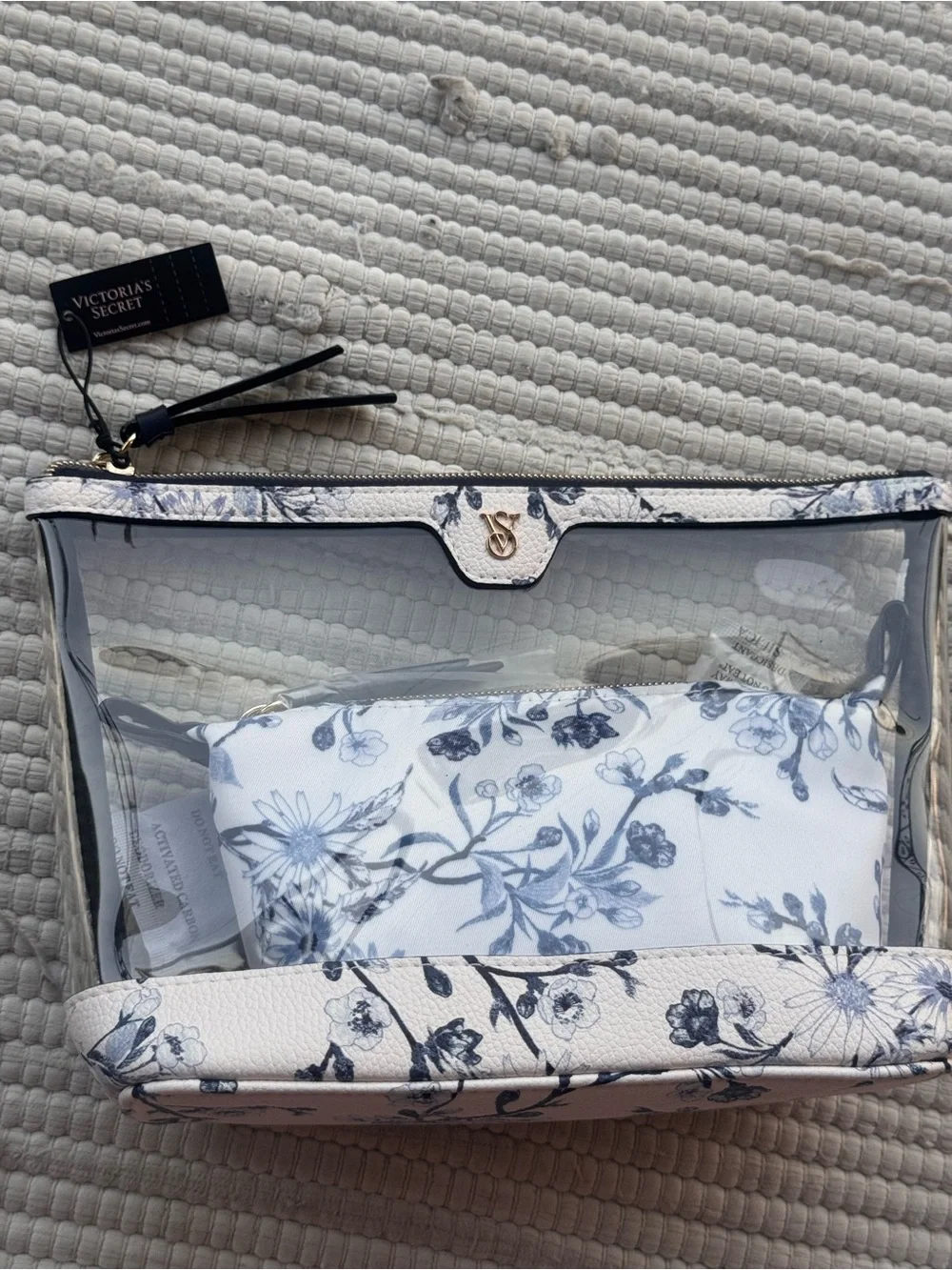 Victoria’s Secret Floral Travel Cosmetic Bag Set NWT Blue White